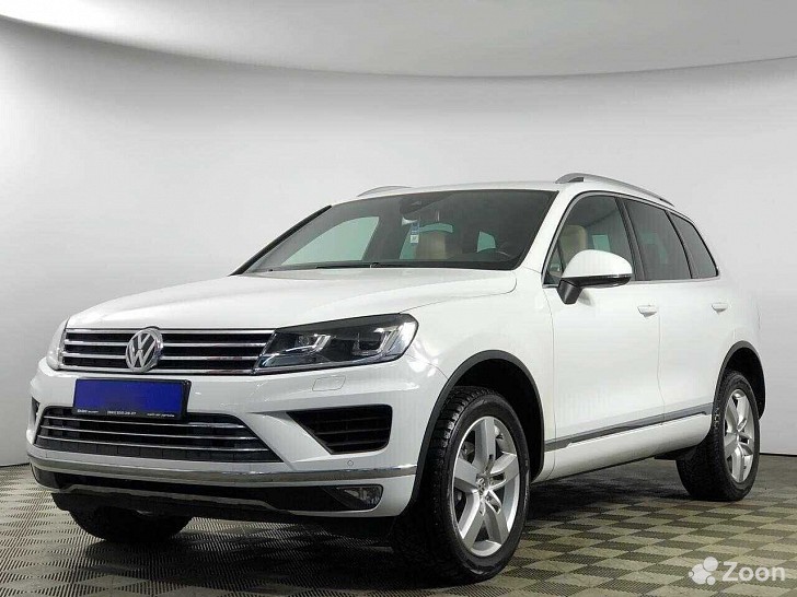 Volkswagen Touareg 3600 см³ 4х4 2015  - изображение 1