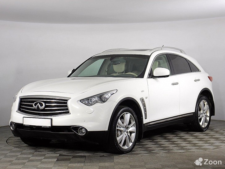 Infiniti QX70 3700 см³ 4х4 2015 Москва - изображение 1