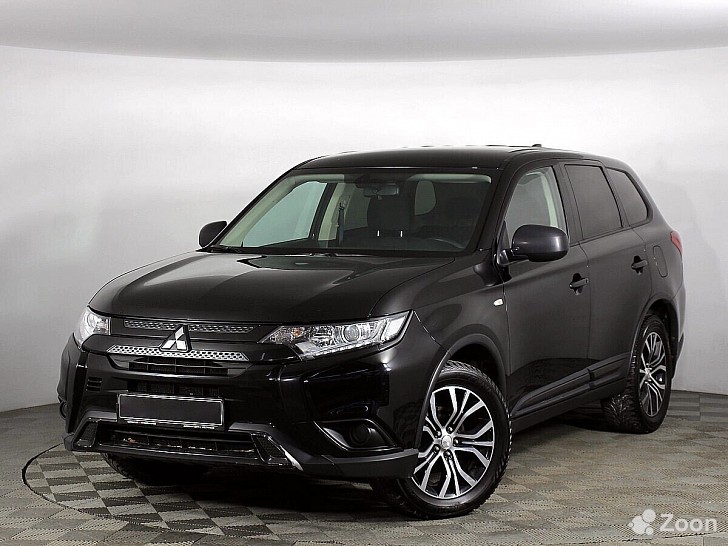 Mitsubishi Outlander 2000 см³ 4х4 2019 Москва - изображение 1