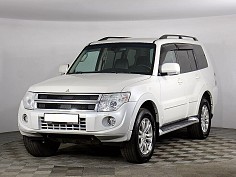 Mitsubishi Pajero 3000 см³ 4х4 2013 