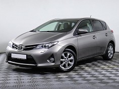 Toyota Auris 1600 см³ передний 2013 