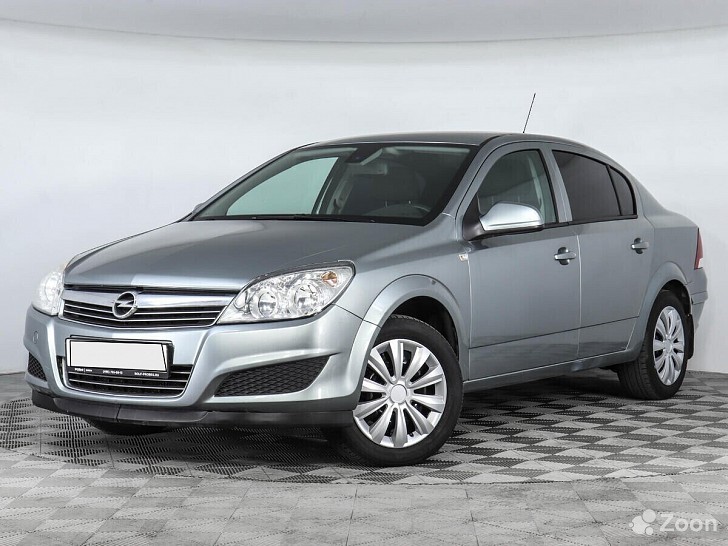 Opel Astra 1800 см³ передний 2012 Москва - изображение 1