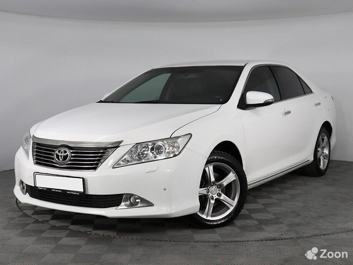 Toyota Camry 2500 см³ передний 2012 Москва - изображение 1