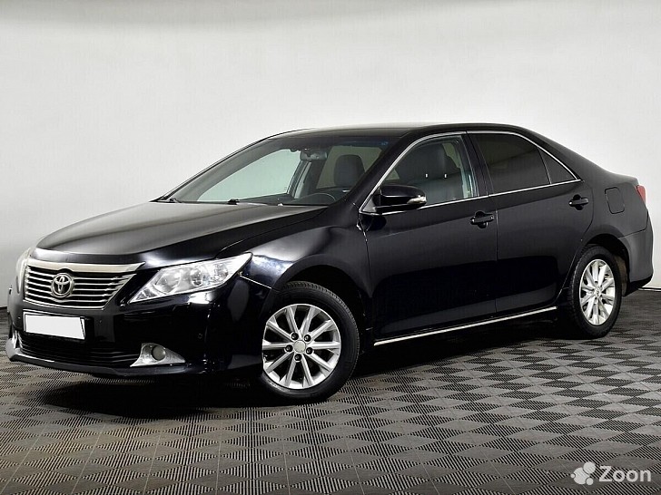 Toyota Camry 2500 см³ передний 2012 Москва - изображение 1