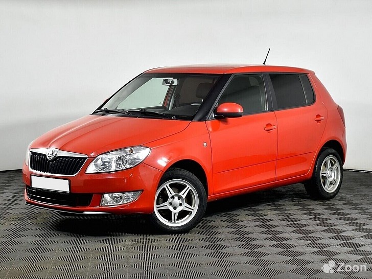 Skoda Fabia 1200 см³ передний 2013 Москва - изображение 1