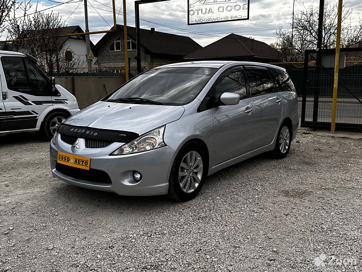 Mitsubishi Grandis 2400 см³ передний 2006 Bălți mun. - изображение 1
