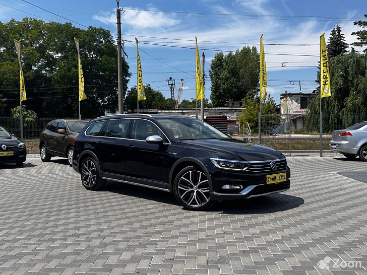 Volkswagen Passat 2000 см³ 4х4 2017 Бельцы мун. - изображение 1