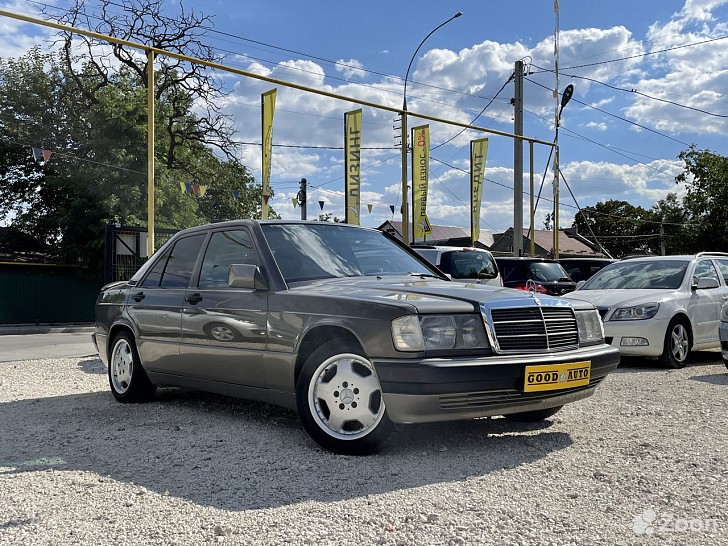 Mercedes-Benz 190 2000 см³ задний 1985 Бельцы мун. - изображение 1